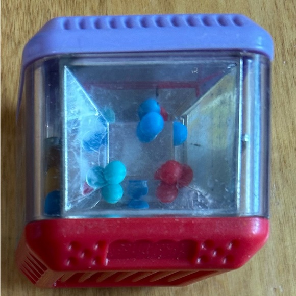 6 Vintage Fisher Price Peek-A-Boo Blocks. 4 Sports, 2 Abstract Blocks. Set #6. - Picture 5 of 9